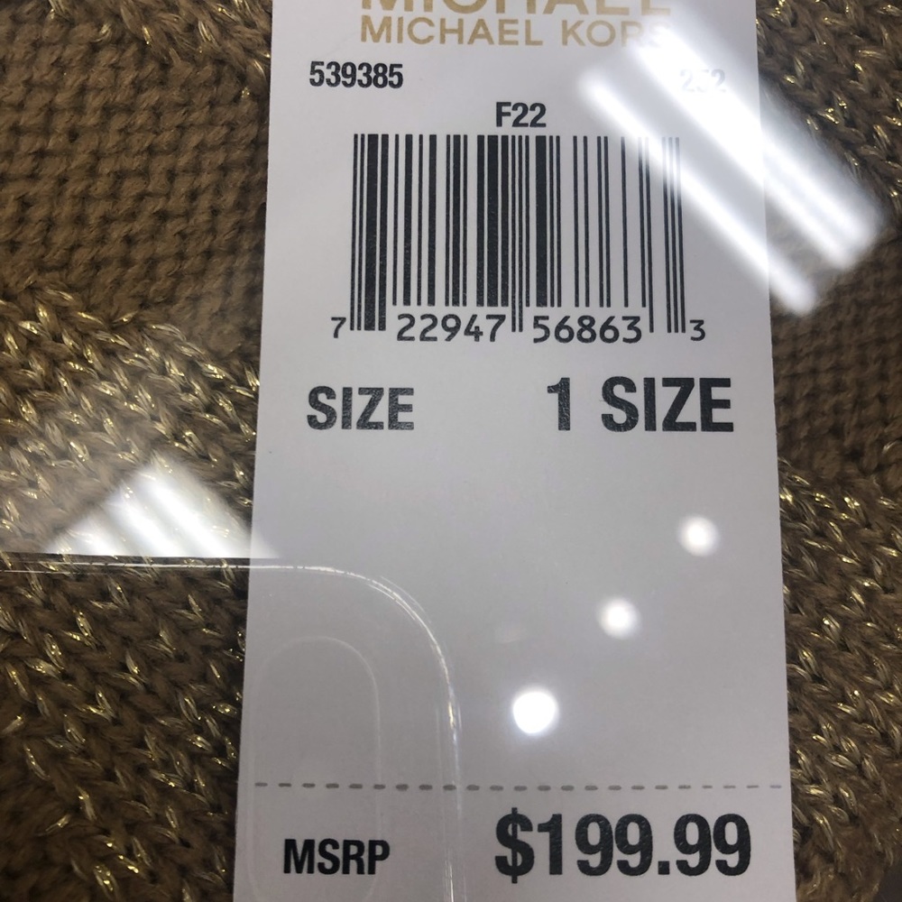 ✨ BNWT Michael Kors hat and scarf set ✨ - Picture 7 of 7